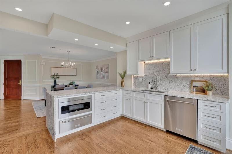 750 Park Avenue NE Unit 6E