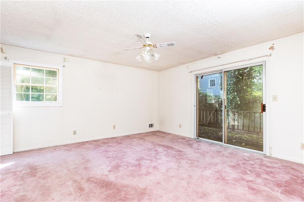 746 Gladstone Road NW