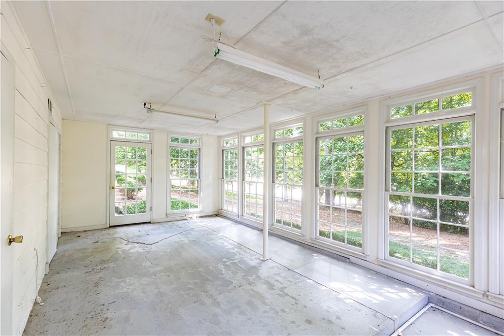 5287 Vernon Lake Drive