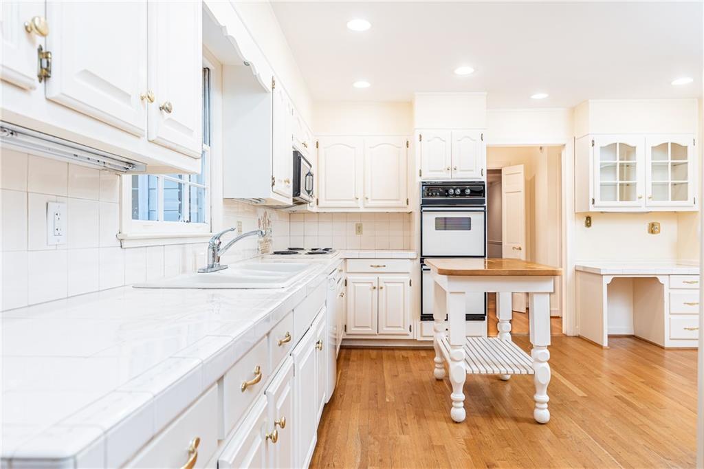 5287 Vernon Lake Drive