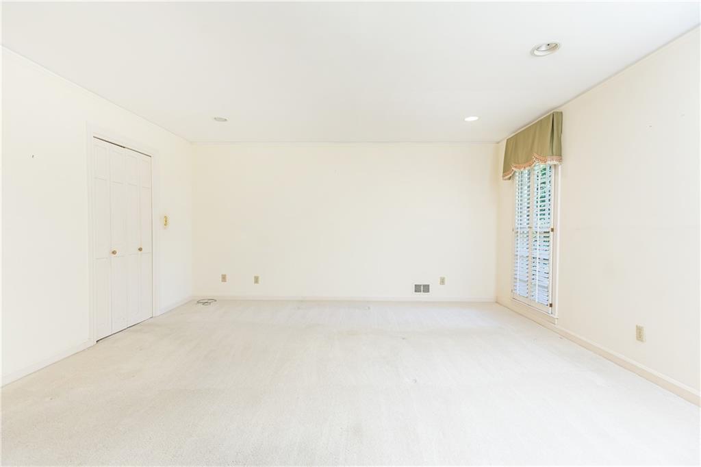 5287 Vernon Lake Drive