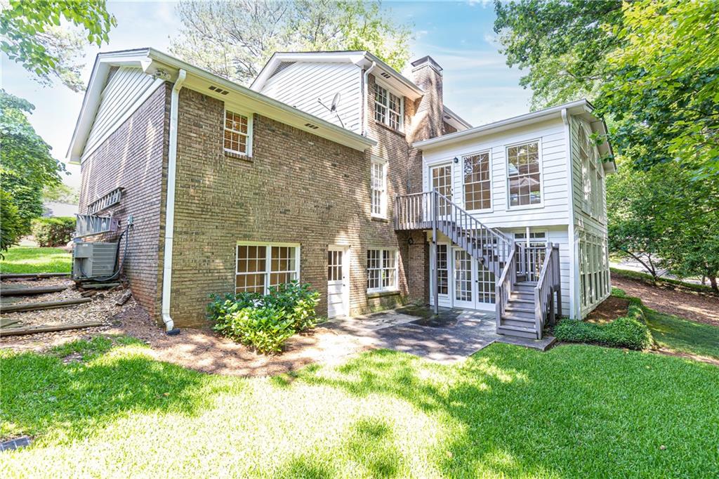 5287 Vernon Lake Drive