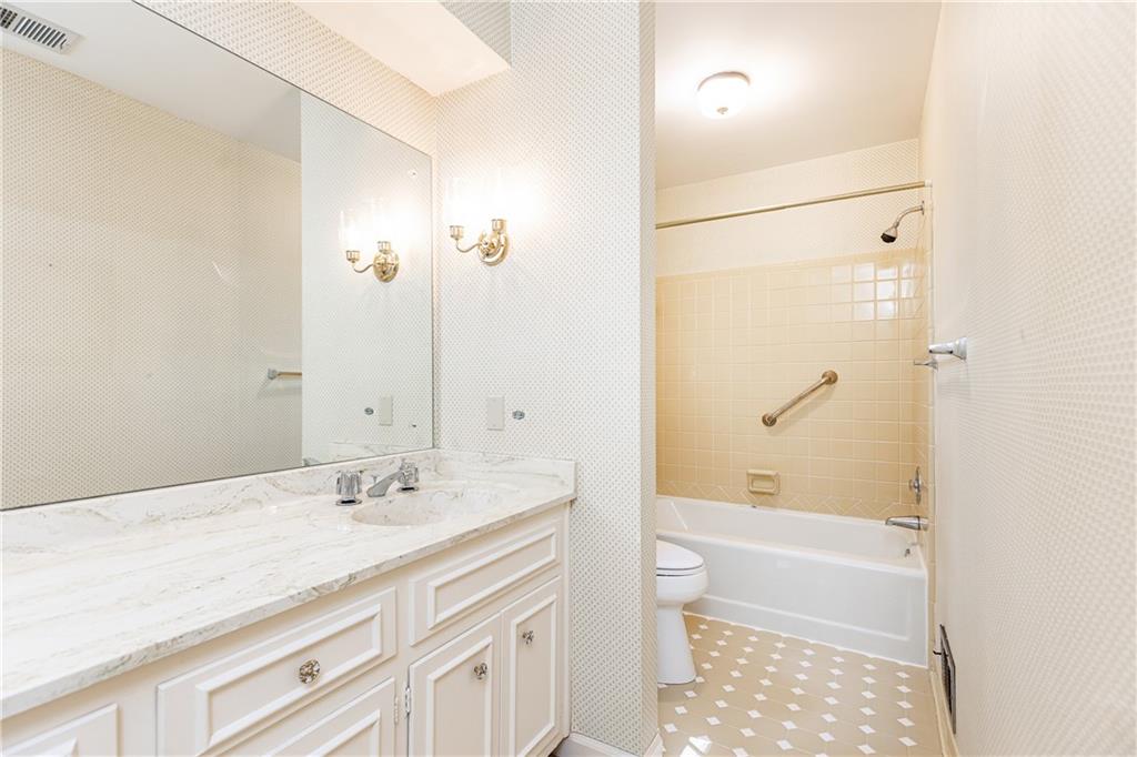 5287 Vernon Lake Drive