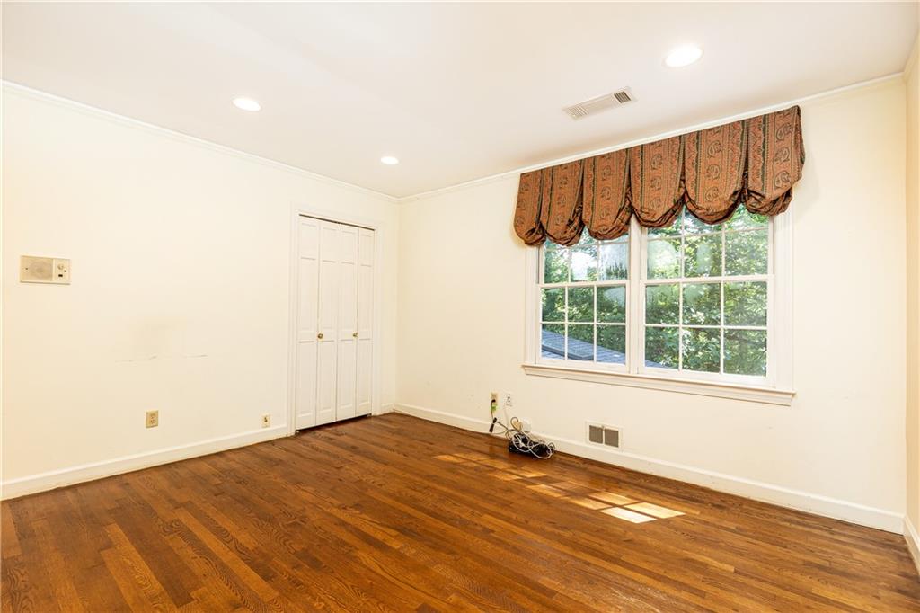 5287 Vernon Lake Drive