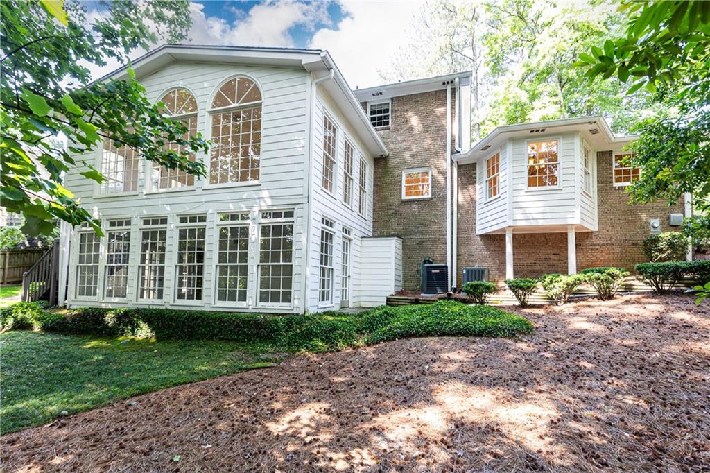 5287 Vernon Lake Drive