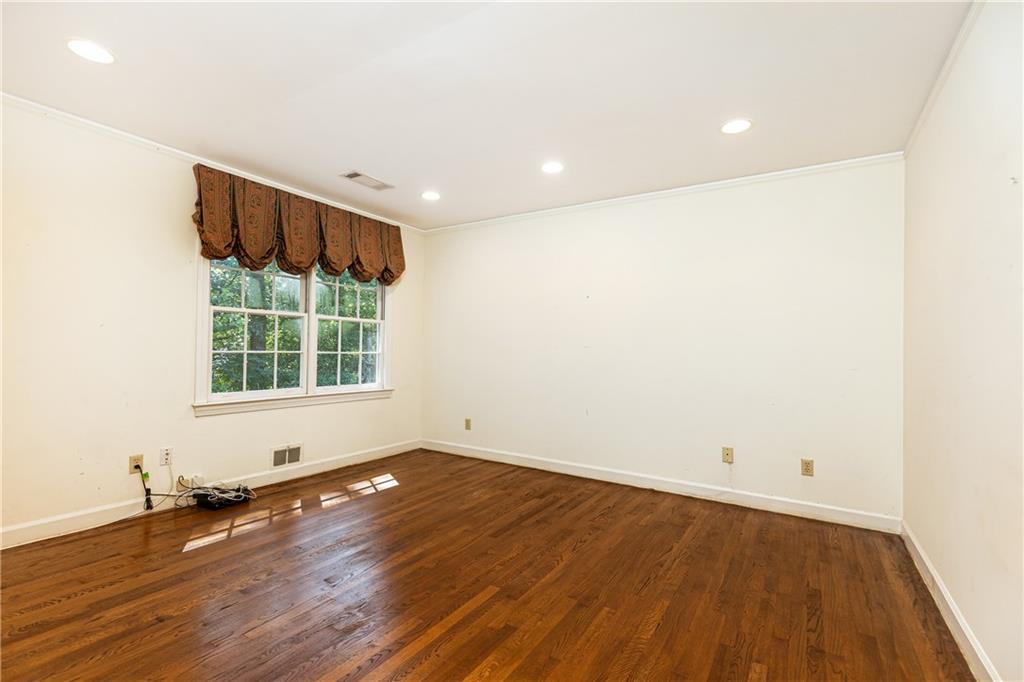 5287 Vernon Lake Drive