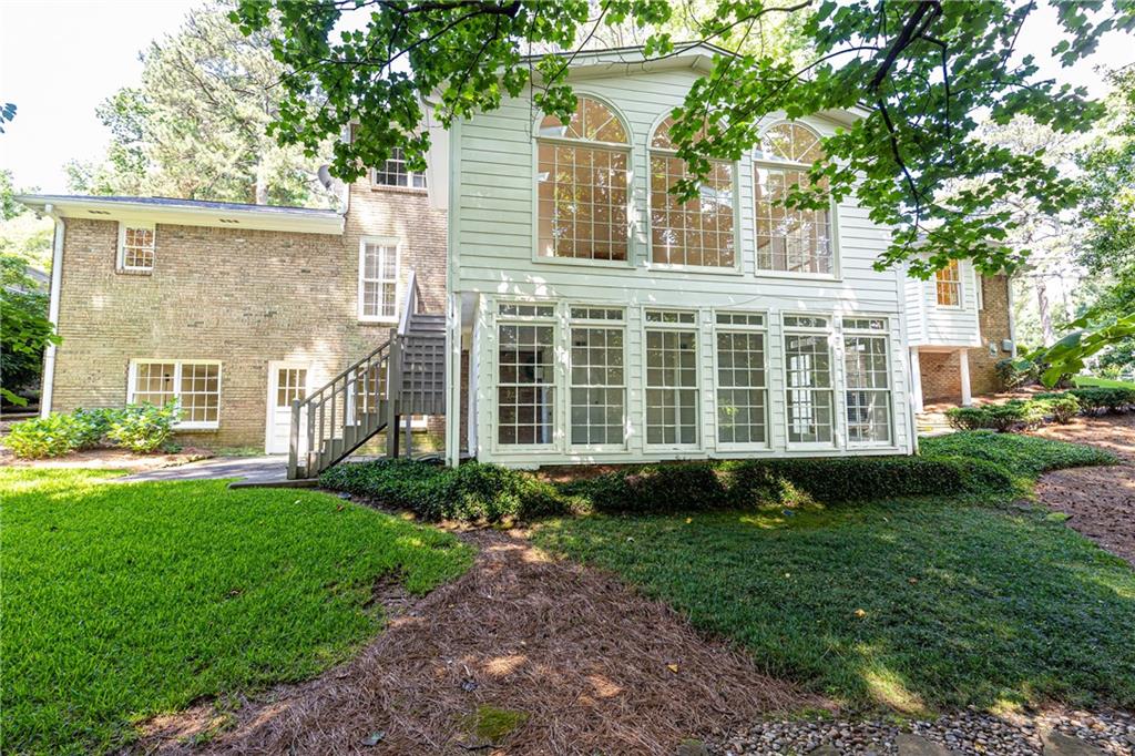 5287 Vernon Lake Drive