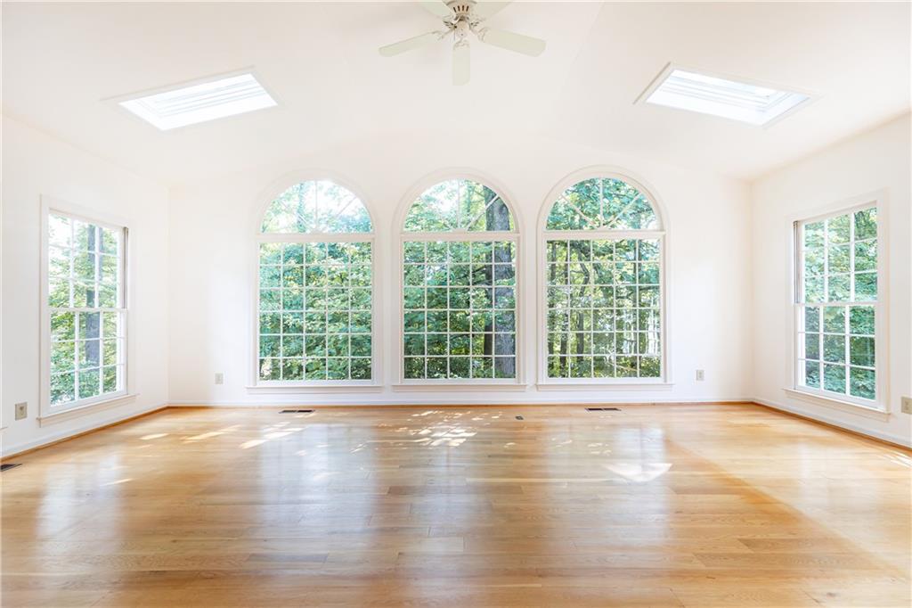 5287 Vernon Lake Drive