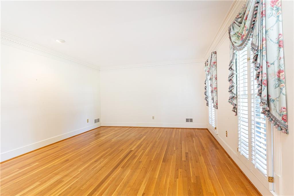 5287 Vernon Lake Drive