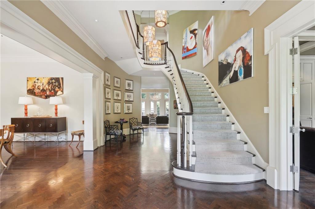 2883 Andrews Drive NW