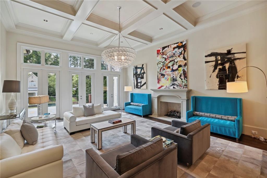 2883 Andrews Drive NW