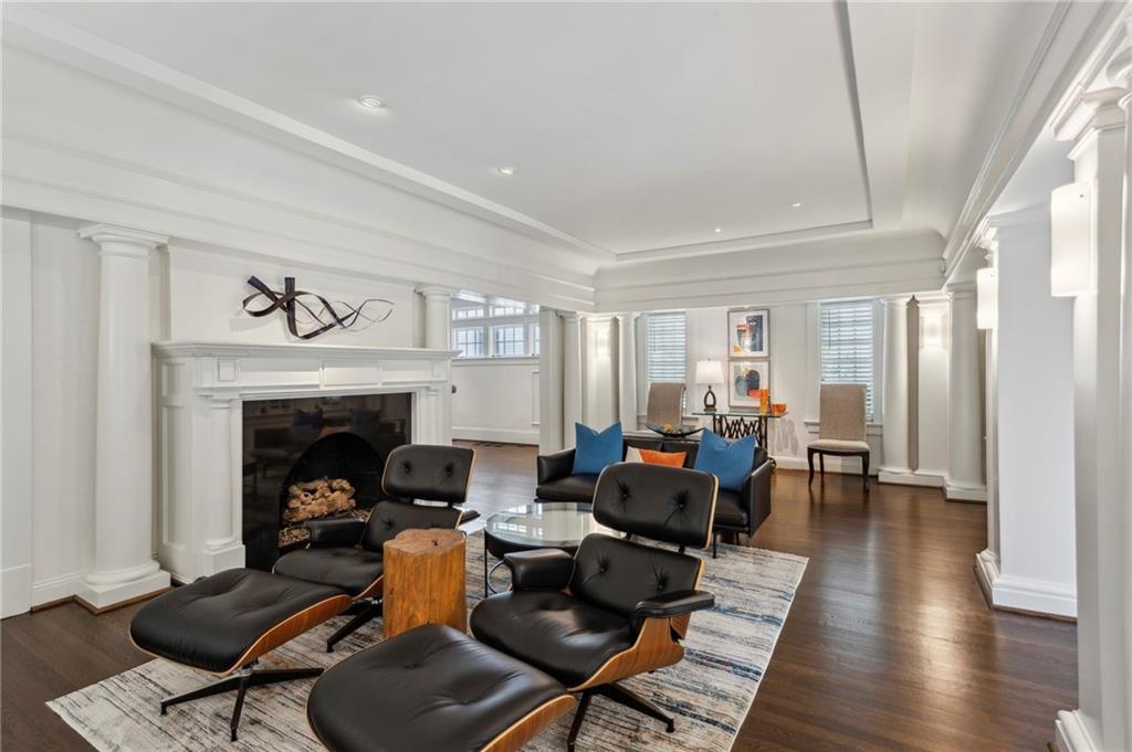 16 Walker Terrace NE