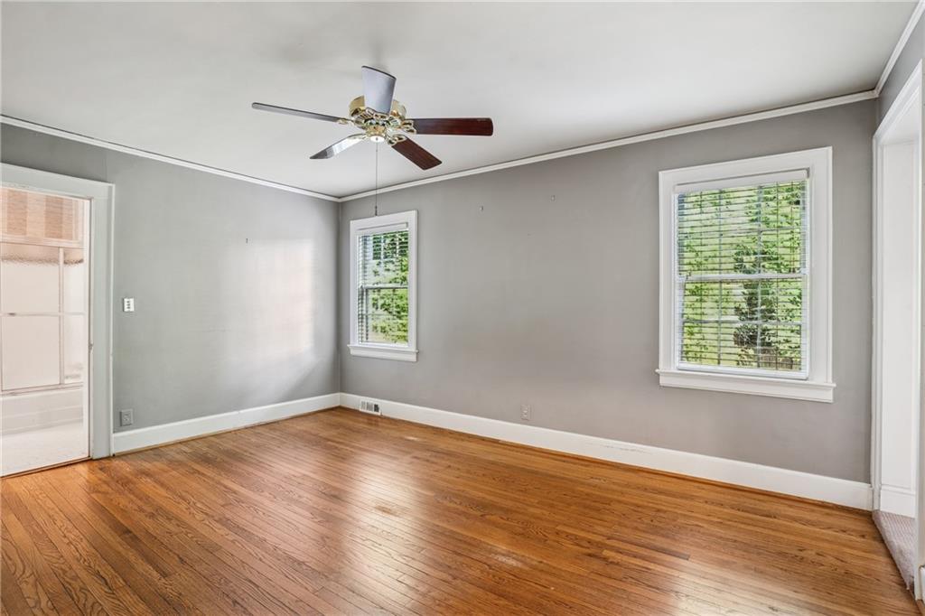 22 Peachtree Hills Avenue NE