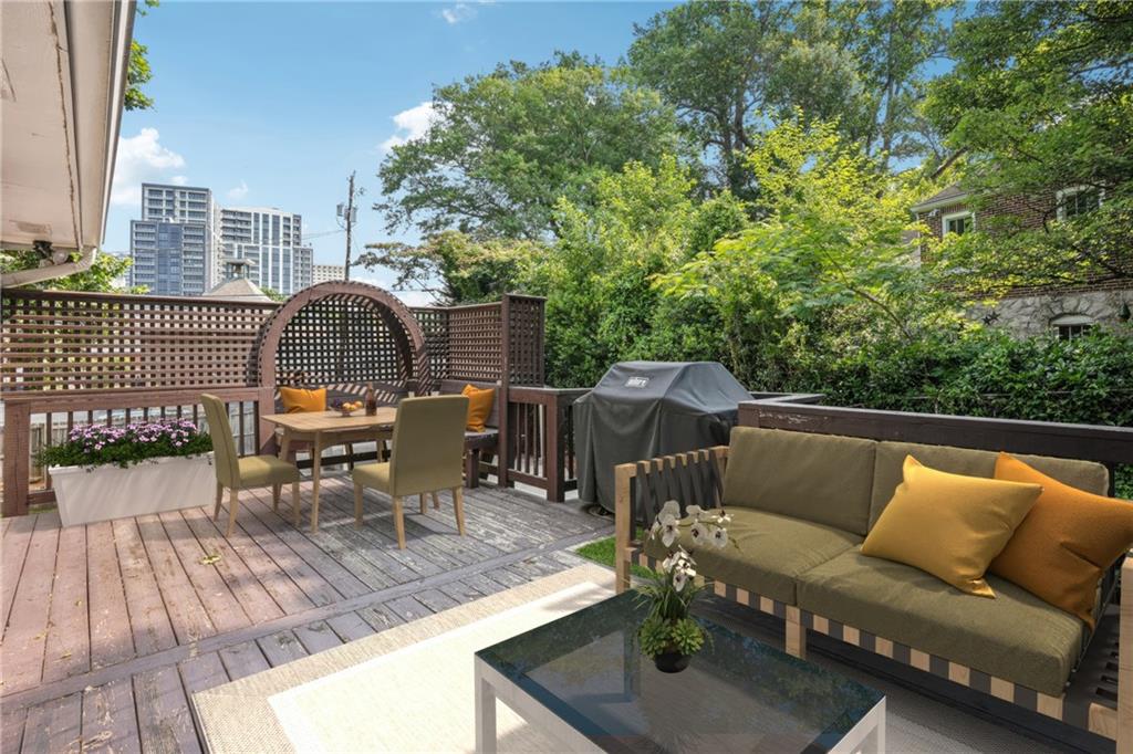 22 Peachtree Hills Avenue NE