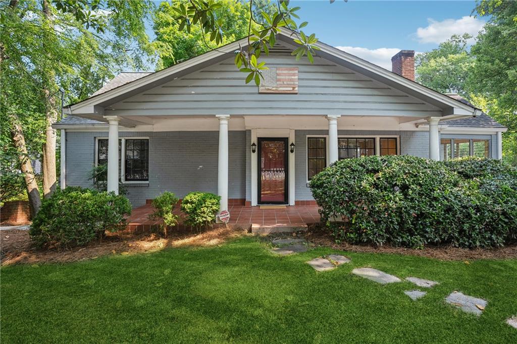 22 Peachtree Hills Avenue NE