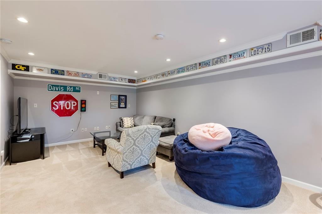 4047 Dunwoody Club Drive