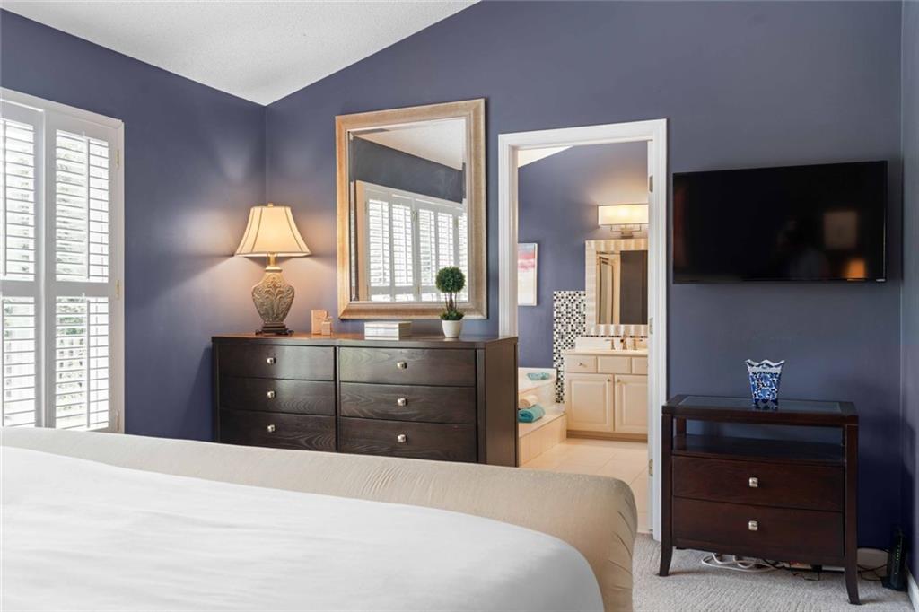 520 Weatherend Court