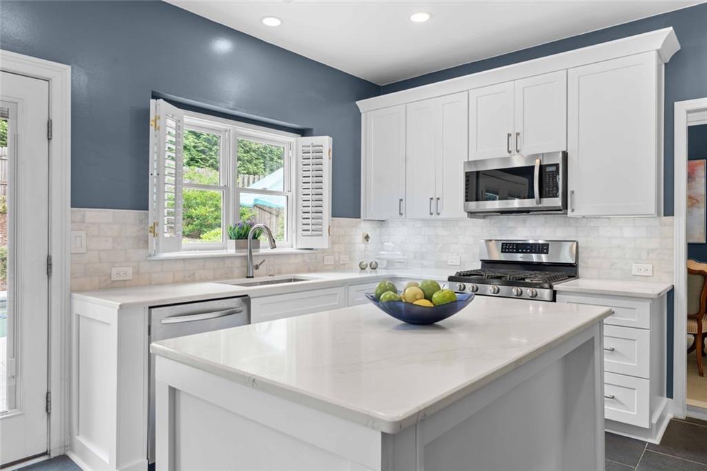 520 Weatherend Court