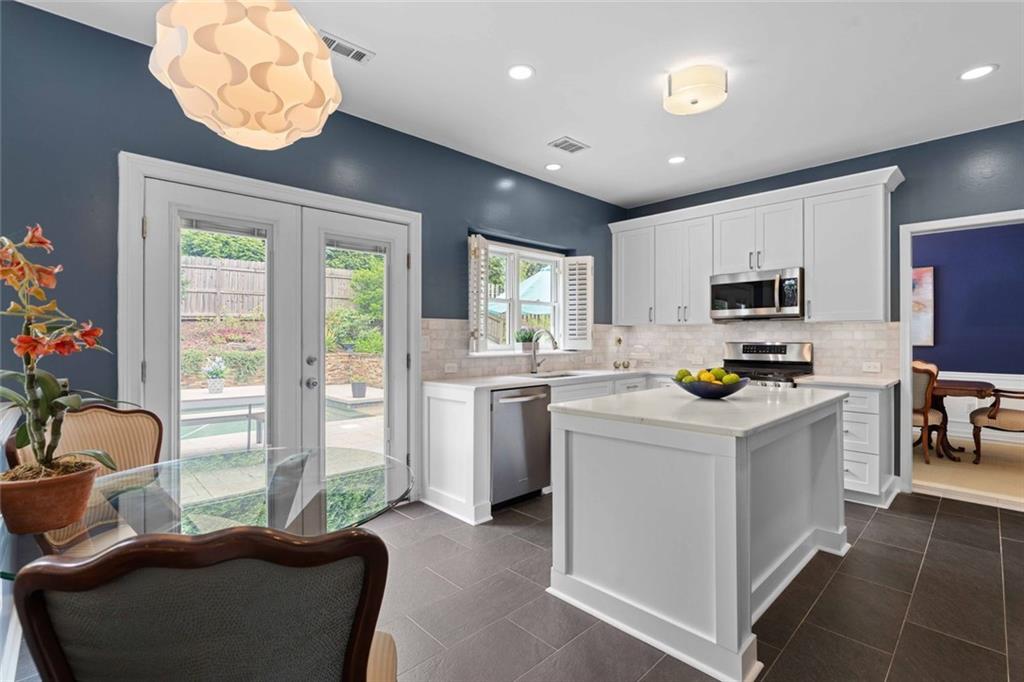 520 Weatherend Court