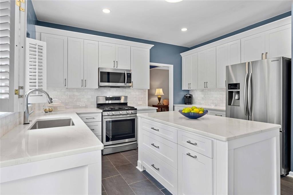 520 Weatherend Court