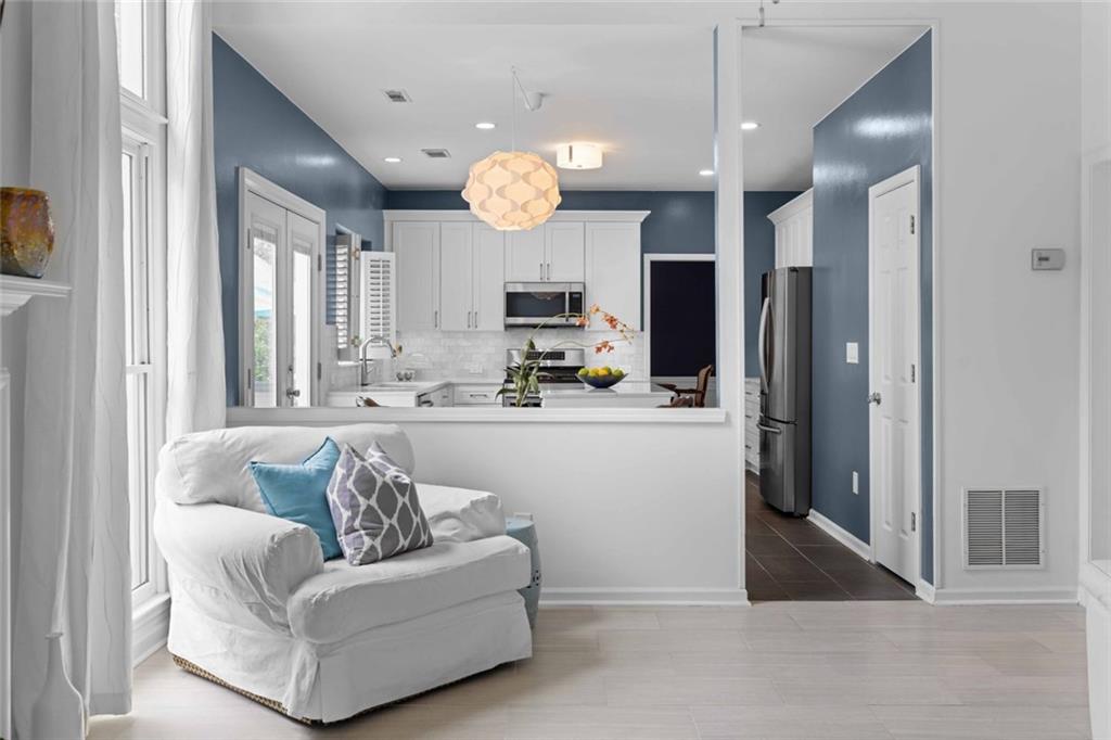 520 Weatherend Court