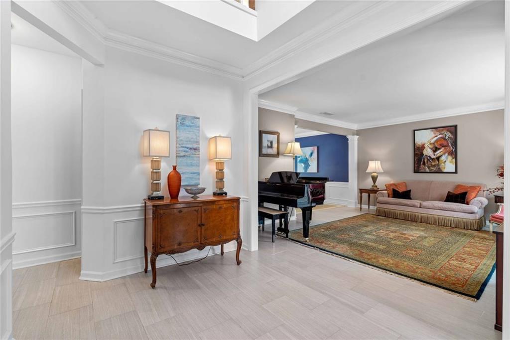 520 Weatherend Court