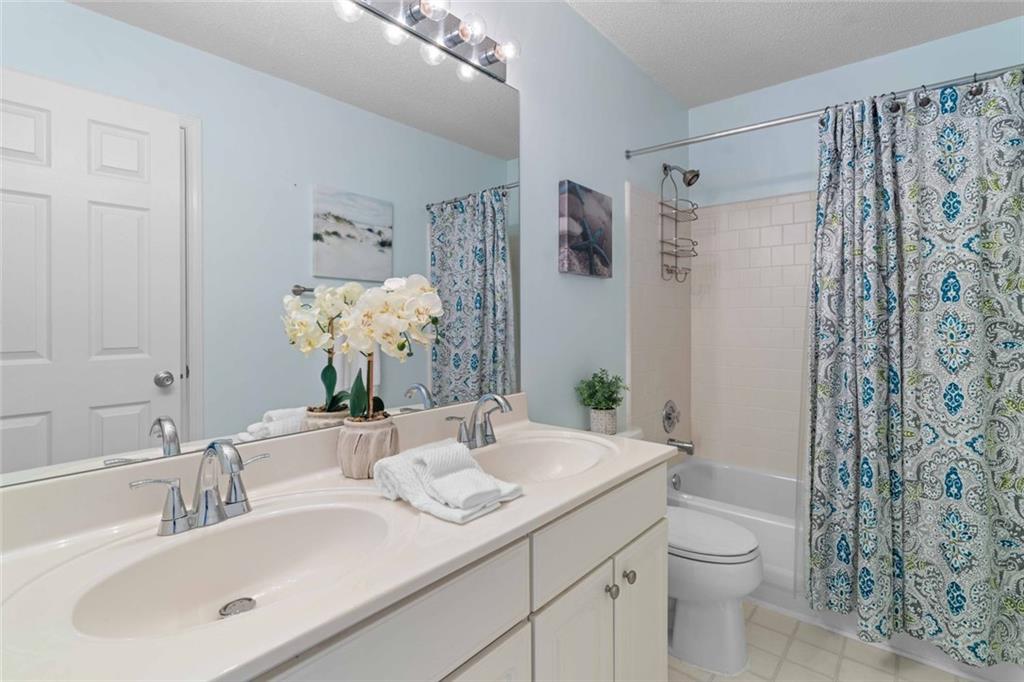 520 Weatherend Court