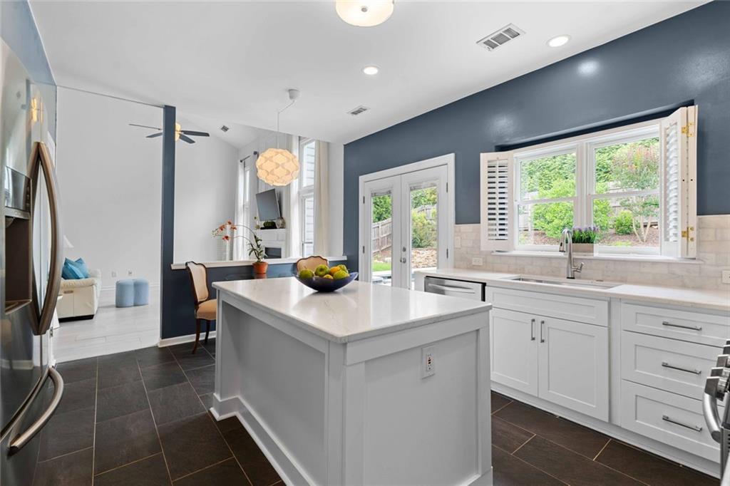 520 Weatherend Court