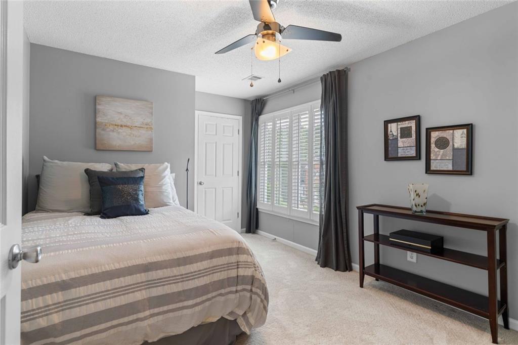 520 Weatherend Court