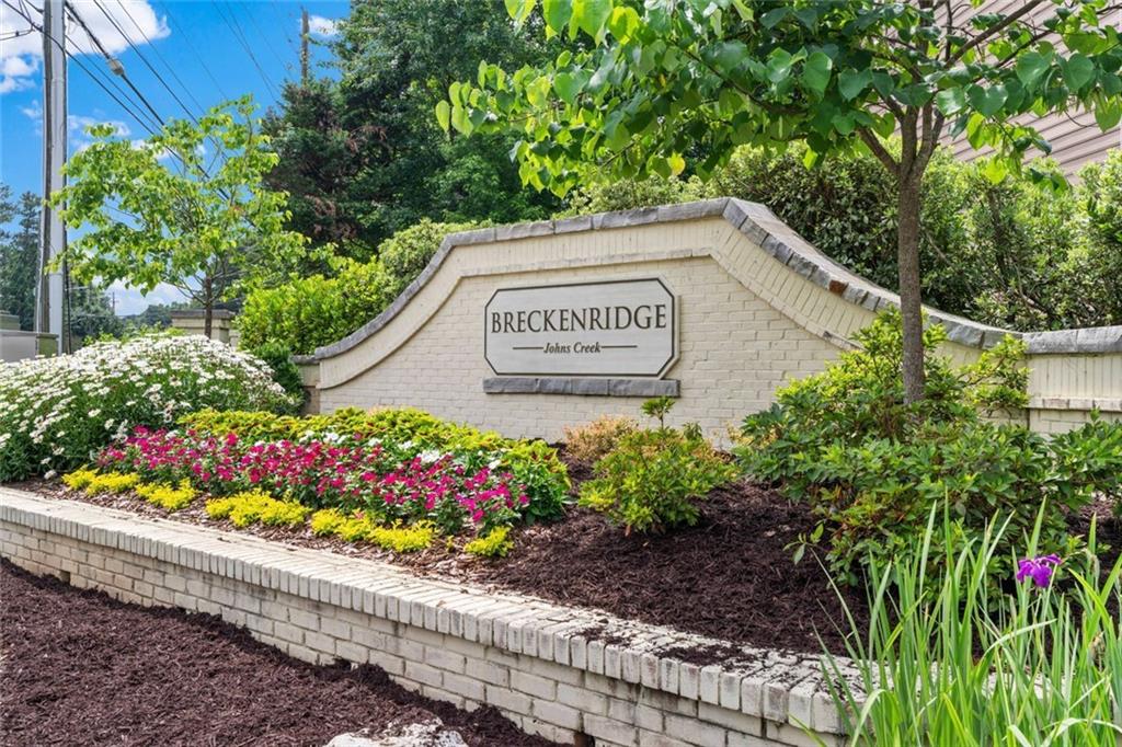 520 Weatherend Court