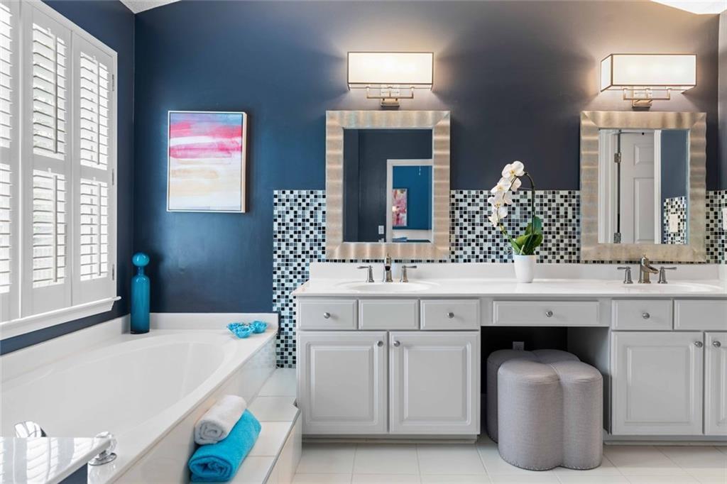 520 Weatherend Court