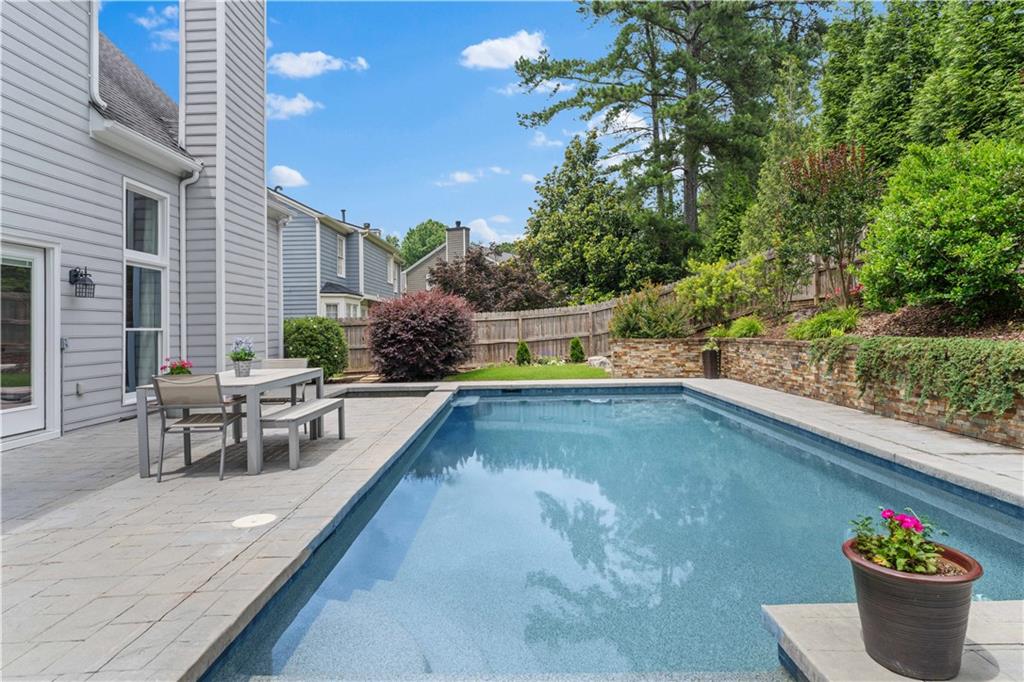 520 Weatherend Court