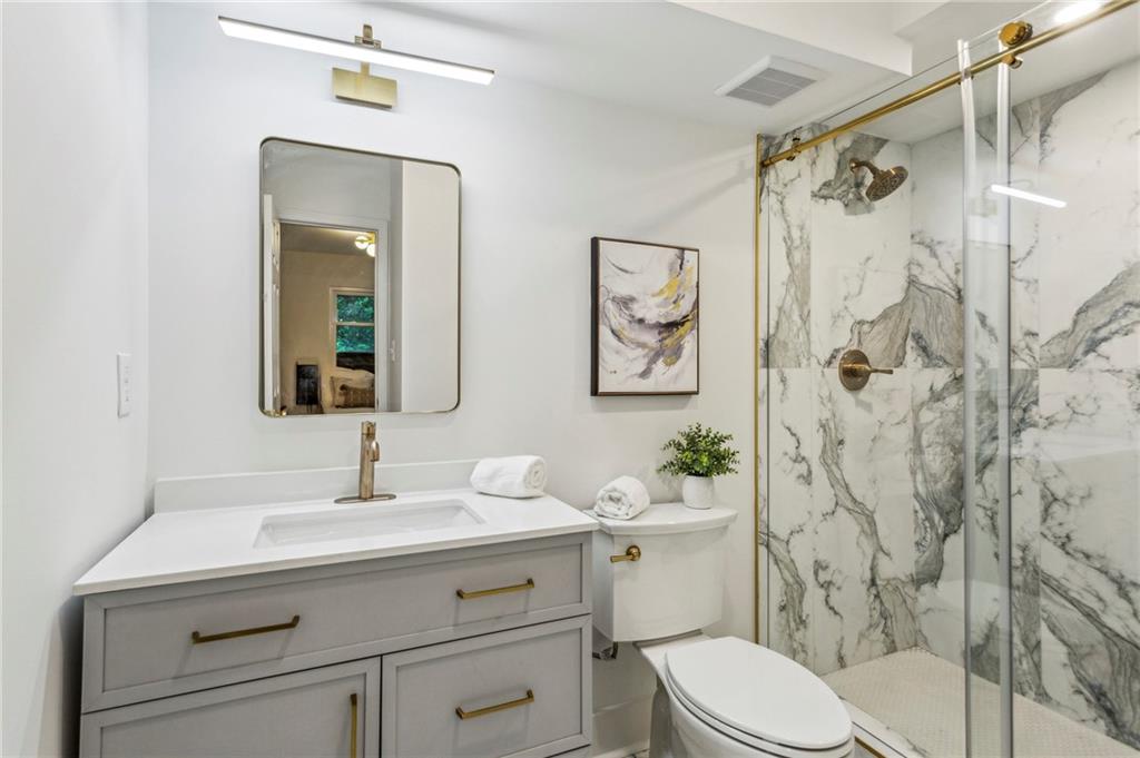 1240 Woodland Avenue NE Unit 7