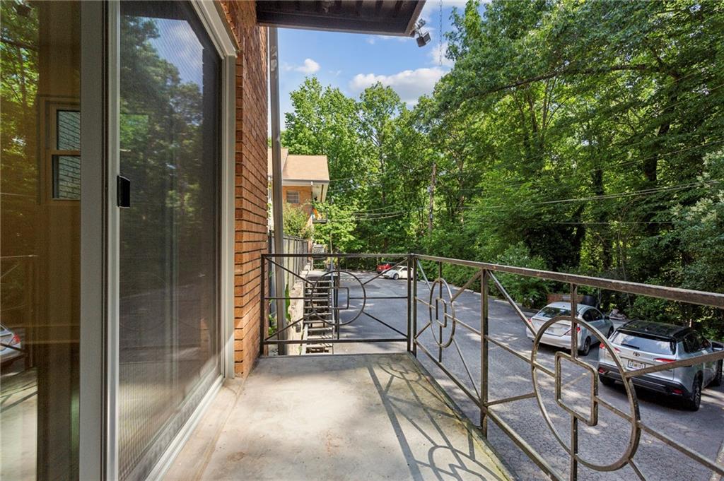 1240 Woodland Avenue NE Unit 7