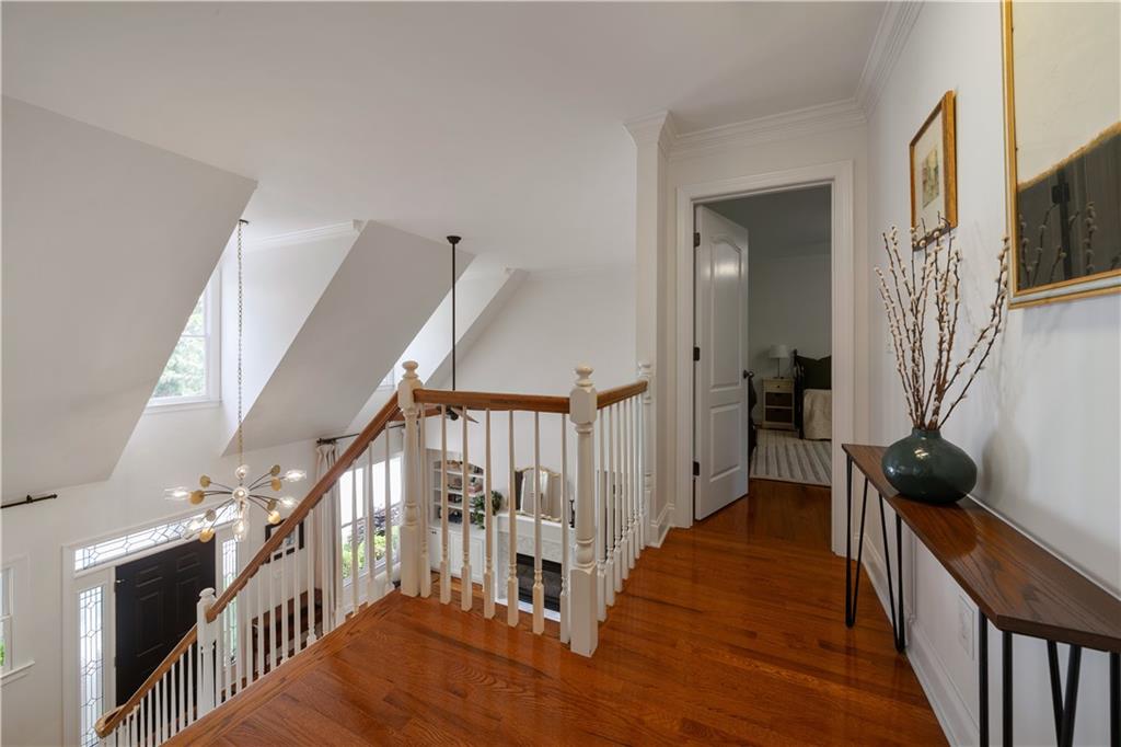 1360 Edmund Court NE