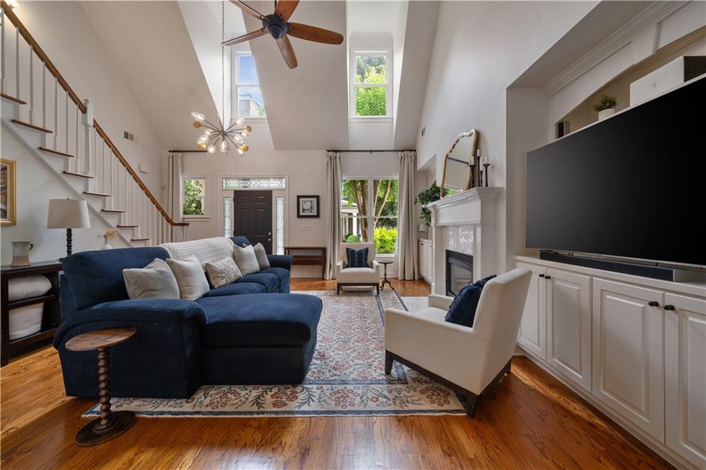 1360 Edmund Court NE