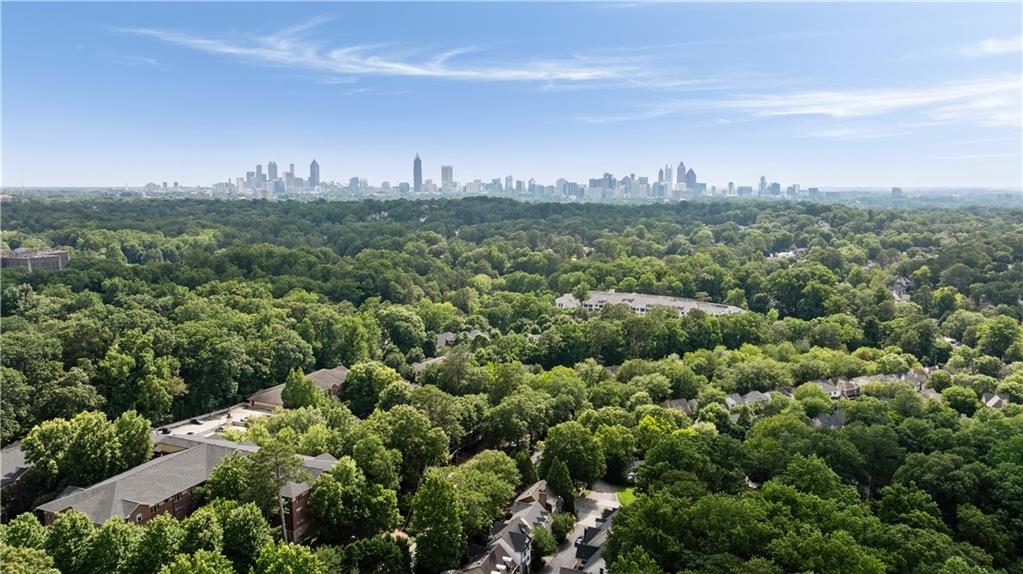 1360 Edmund Court NE