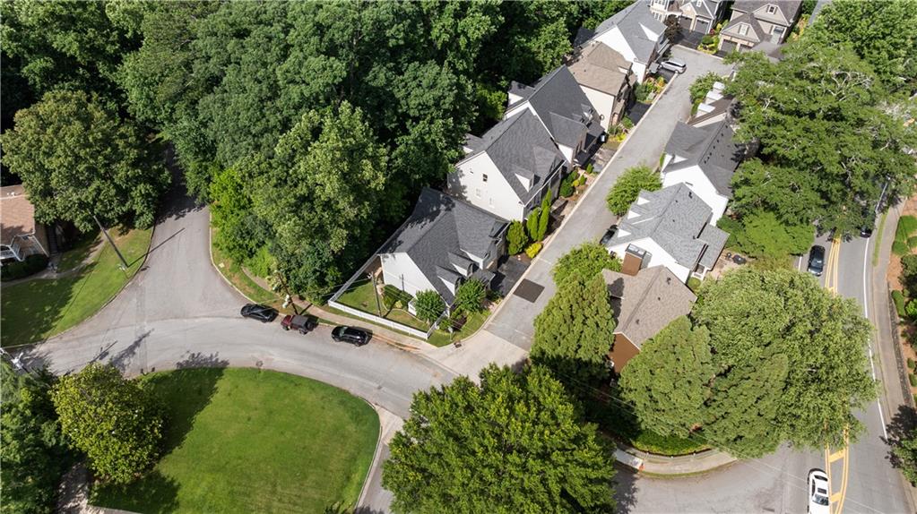 1360 Edmund Court NE