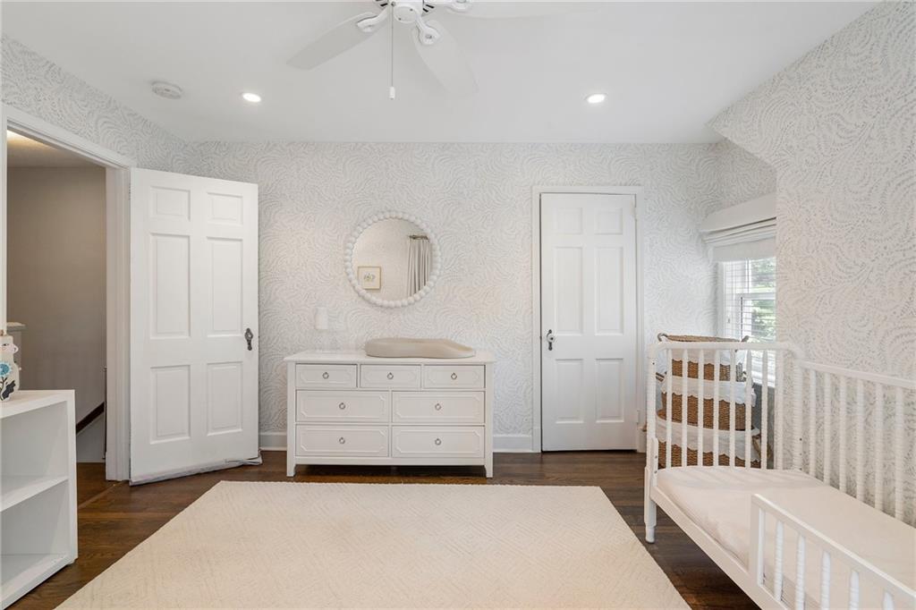 733 Greenview Avenue NE