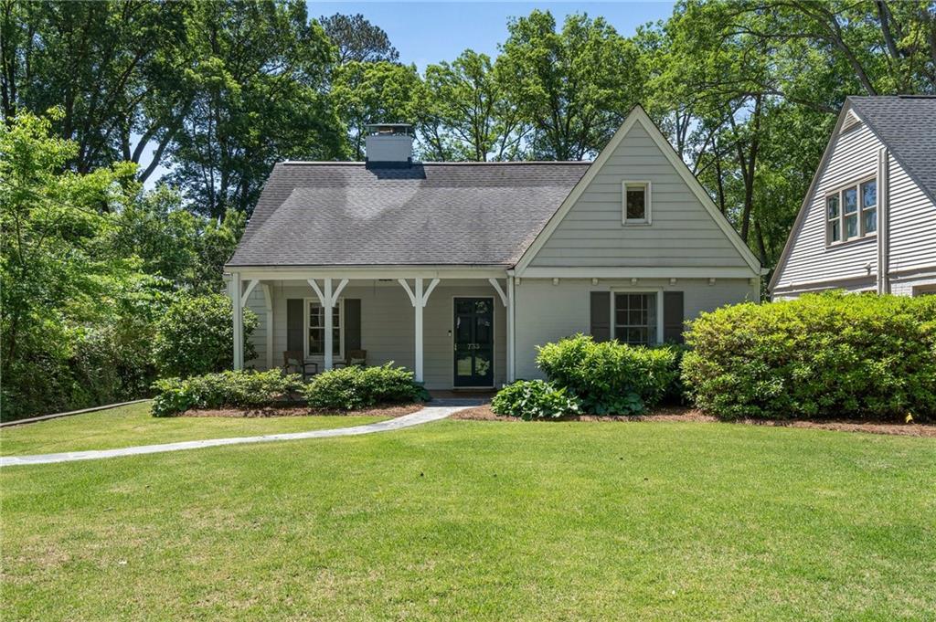 733 Greenview Avenue NE