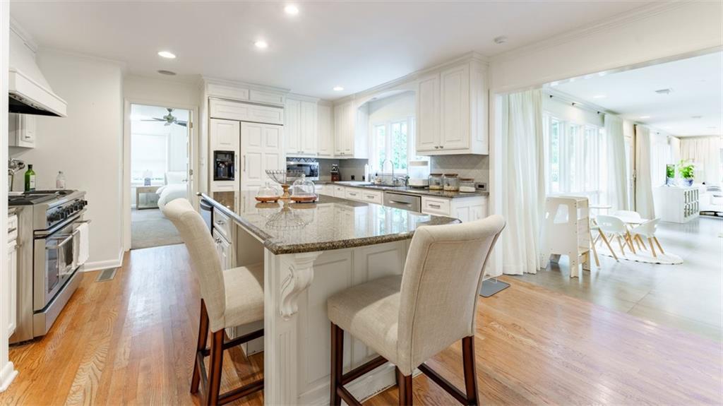 4095 N Broadland Road NW