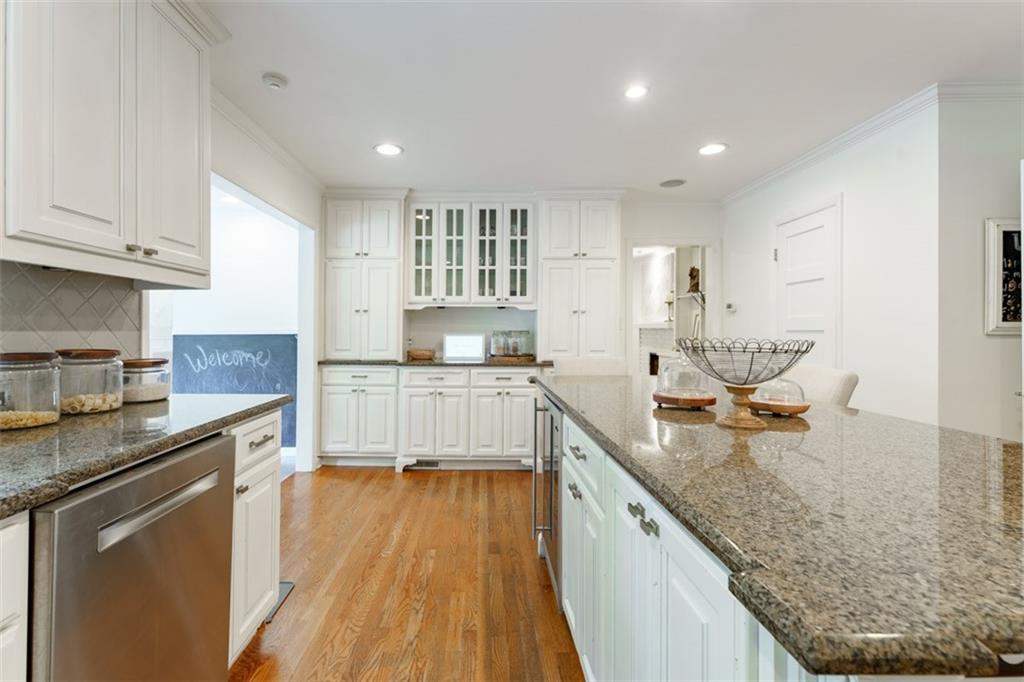 4095 N Broadland Road NW