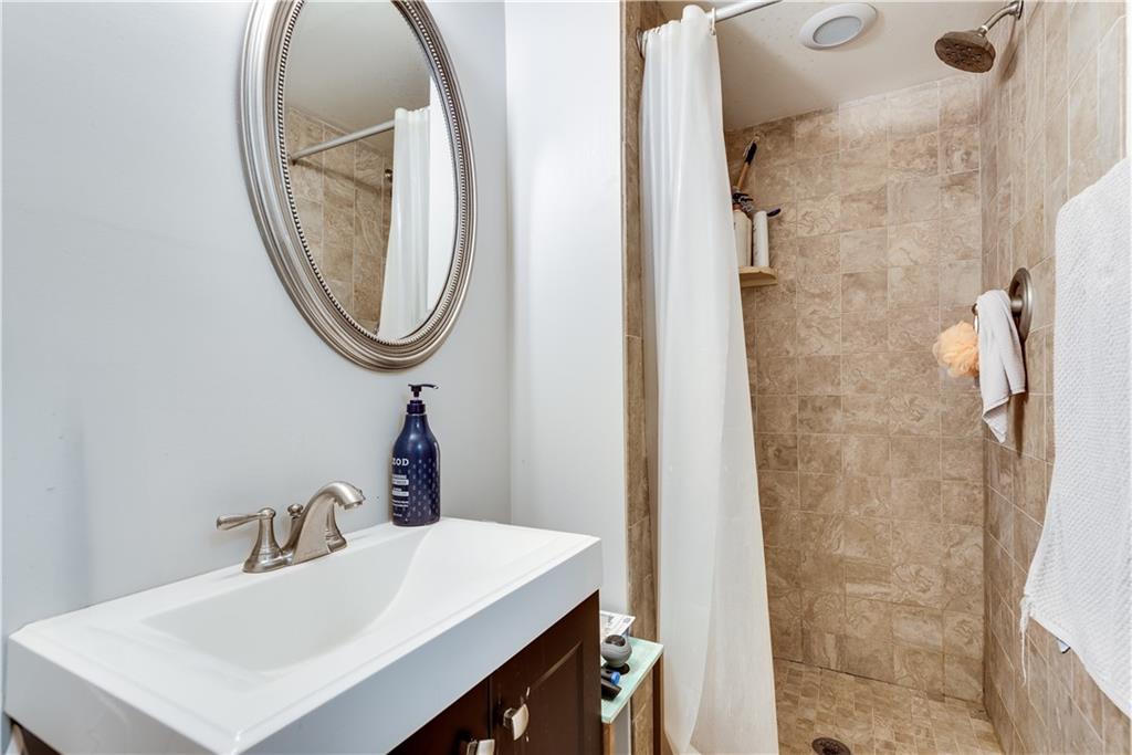 2312 Wayside Drive NE