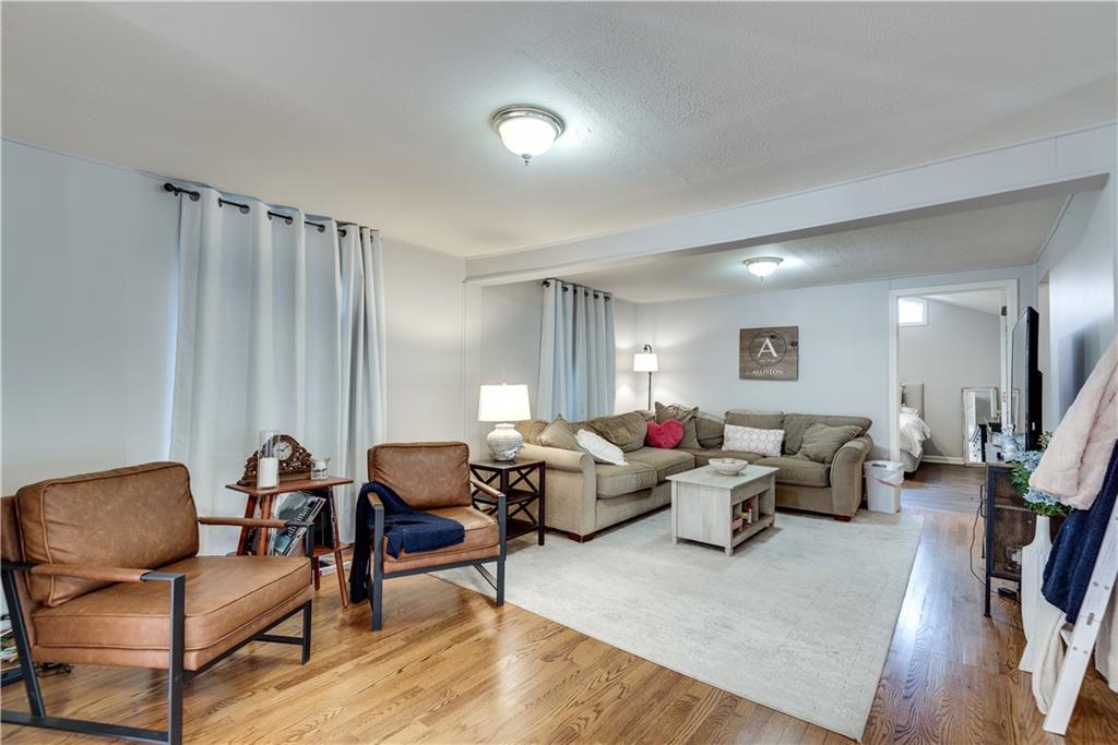 2312 Wayside Drive NE