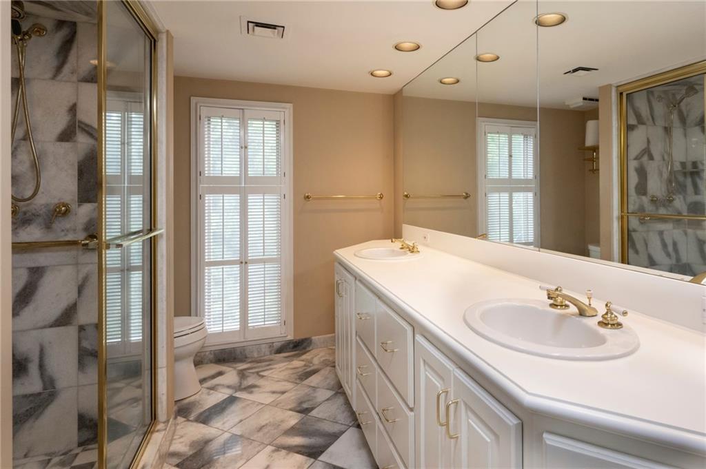 2769 Peachtree Road NE Unit 7