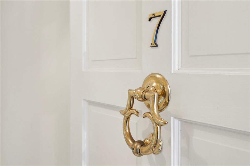 2769 Peachtree Road NE Unit 7