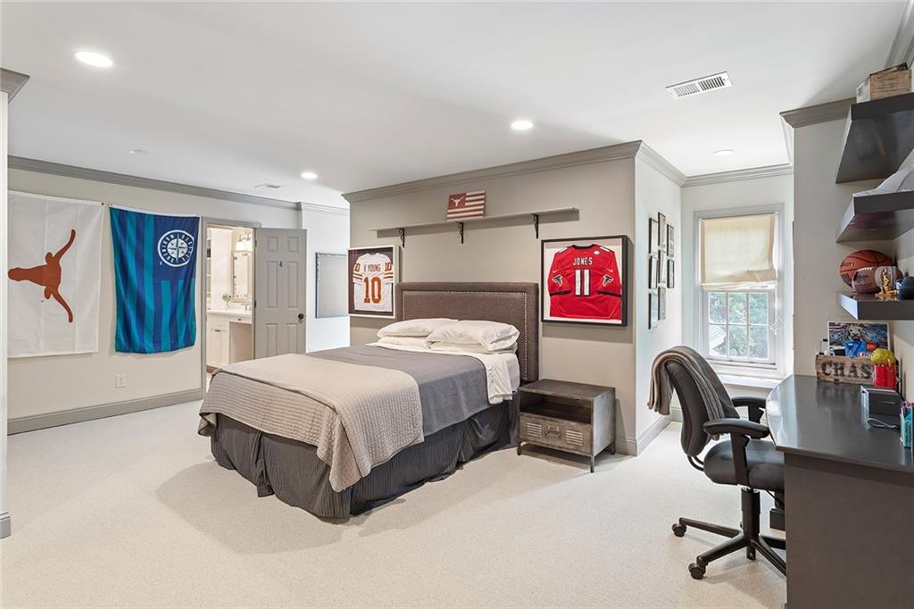 1016 Old Powers Ferry Road