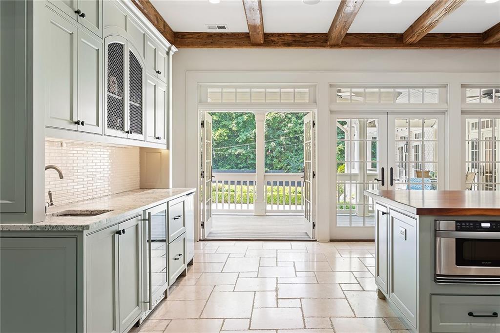 1016 Old Powers Ferry Road