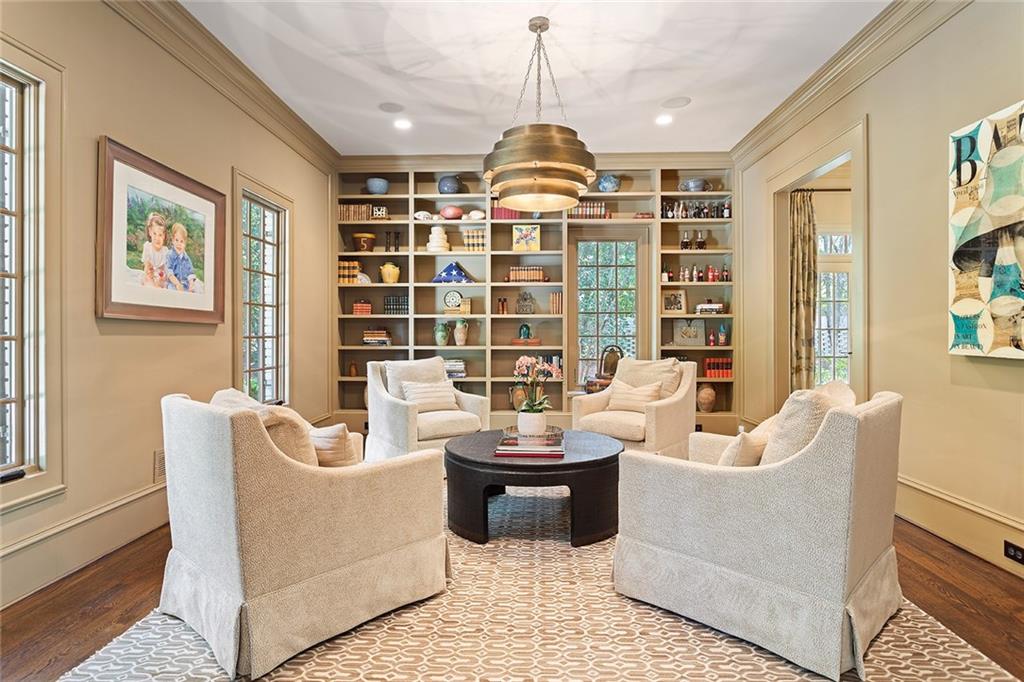 1016 Old Powers Ferry Road