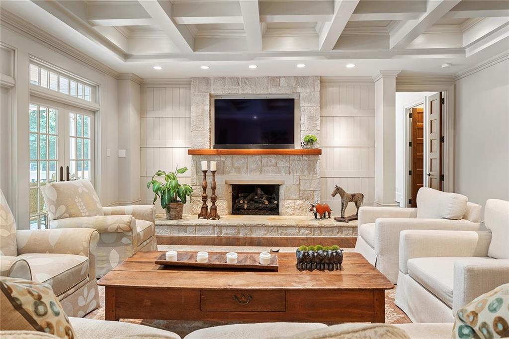 1016 Old Powers Ferry Road